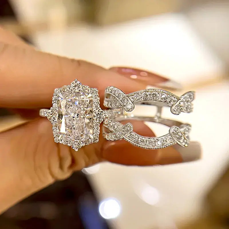 RadianceLuxe™ - Halo Statement Ring