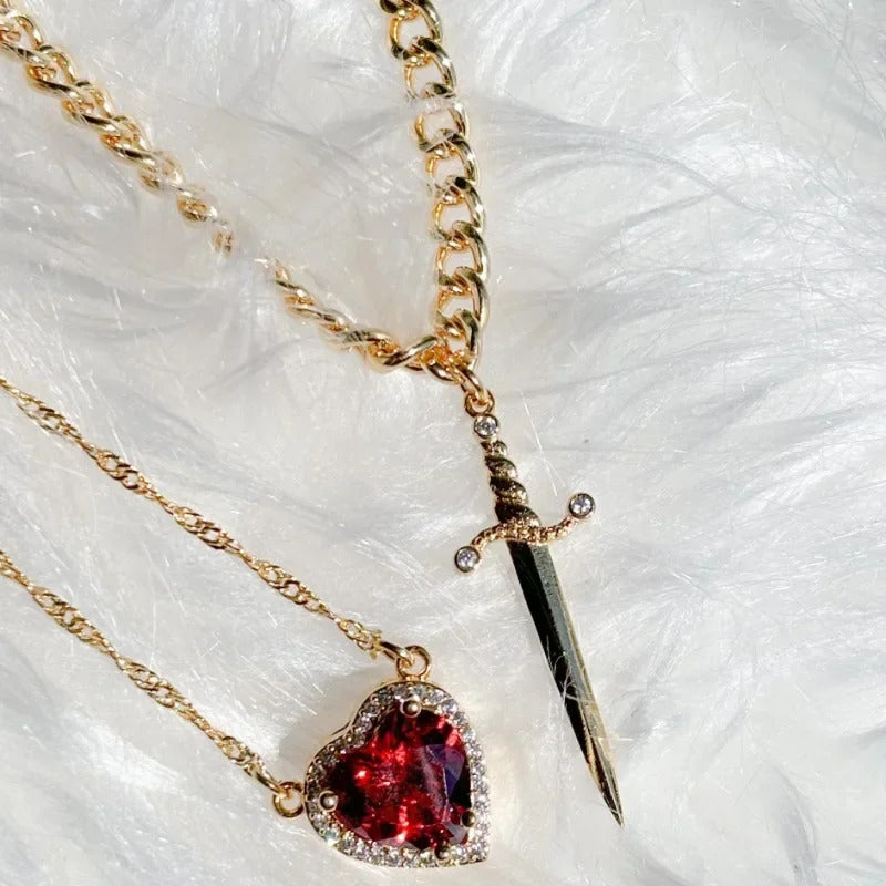 AMOUR DAGGER™